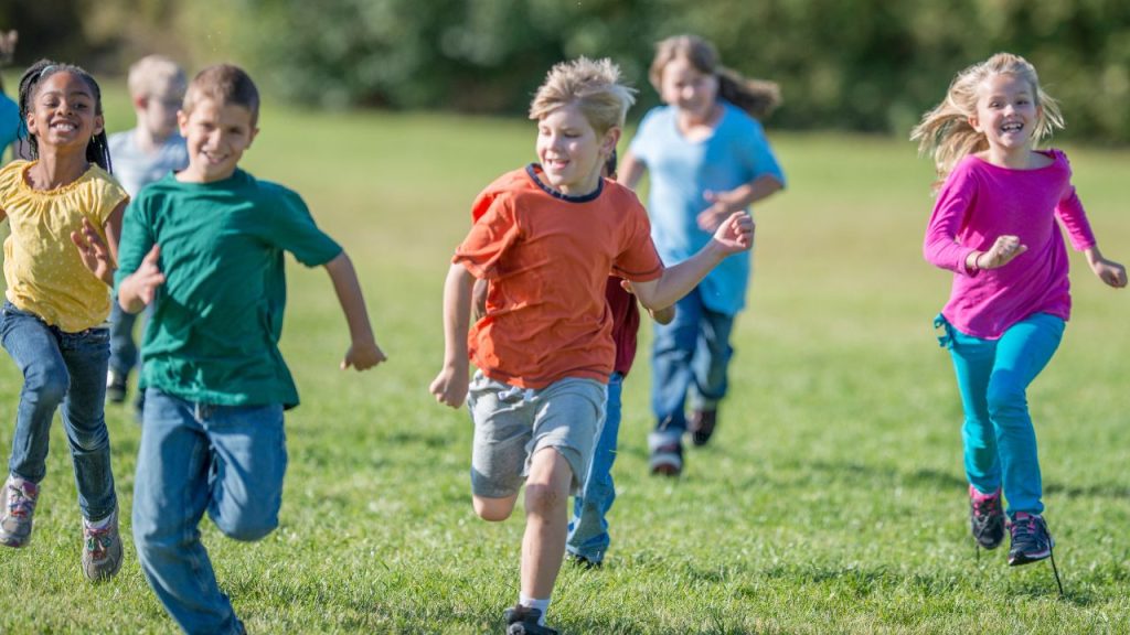 homeschool kids playing together