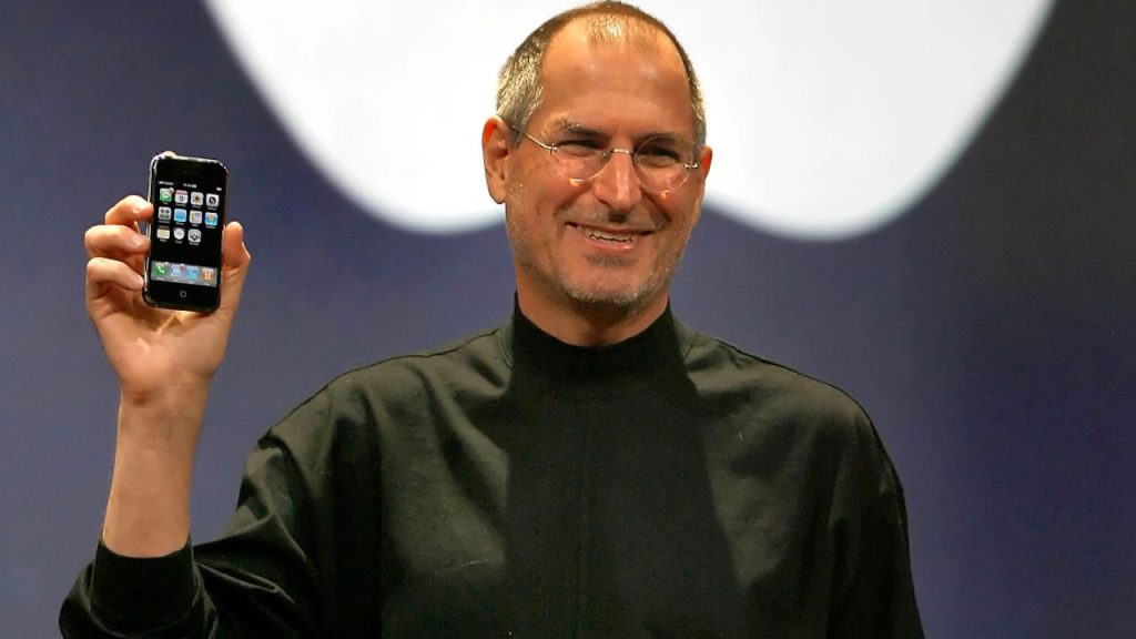 Fun Fact About January 9, 2007: Steve Jobs Debuts iPhone